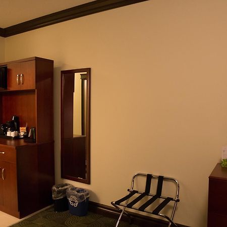 Chateau Nova Peace River ภายนอก รูปภาพ